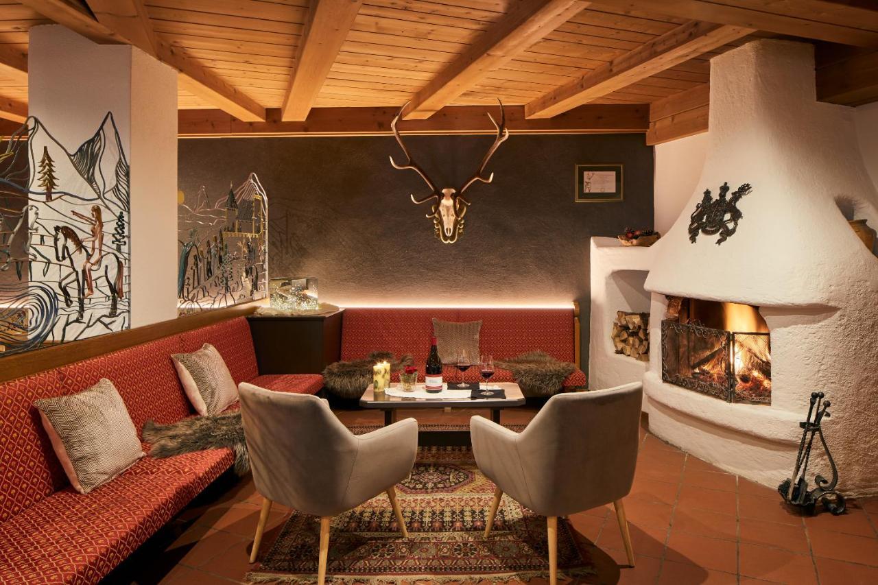 Dolomites Wellness Hotel Savoy ラ・ヴィッラ エクステリア 写真