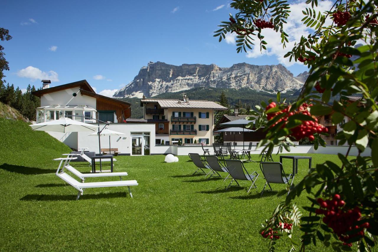 Dolomites Wellness Hotel Savoy ラ・ヴィッラ エクステリア 写真