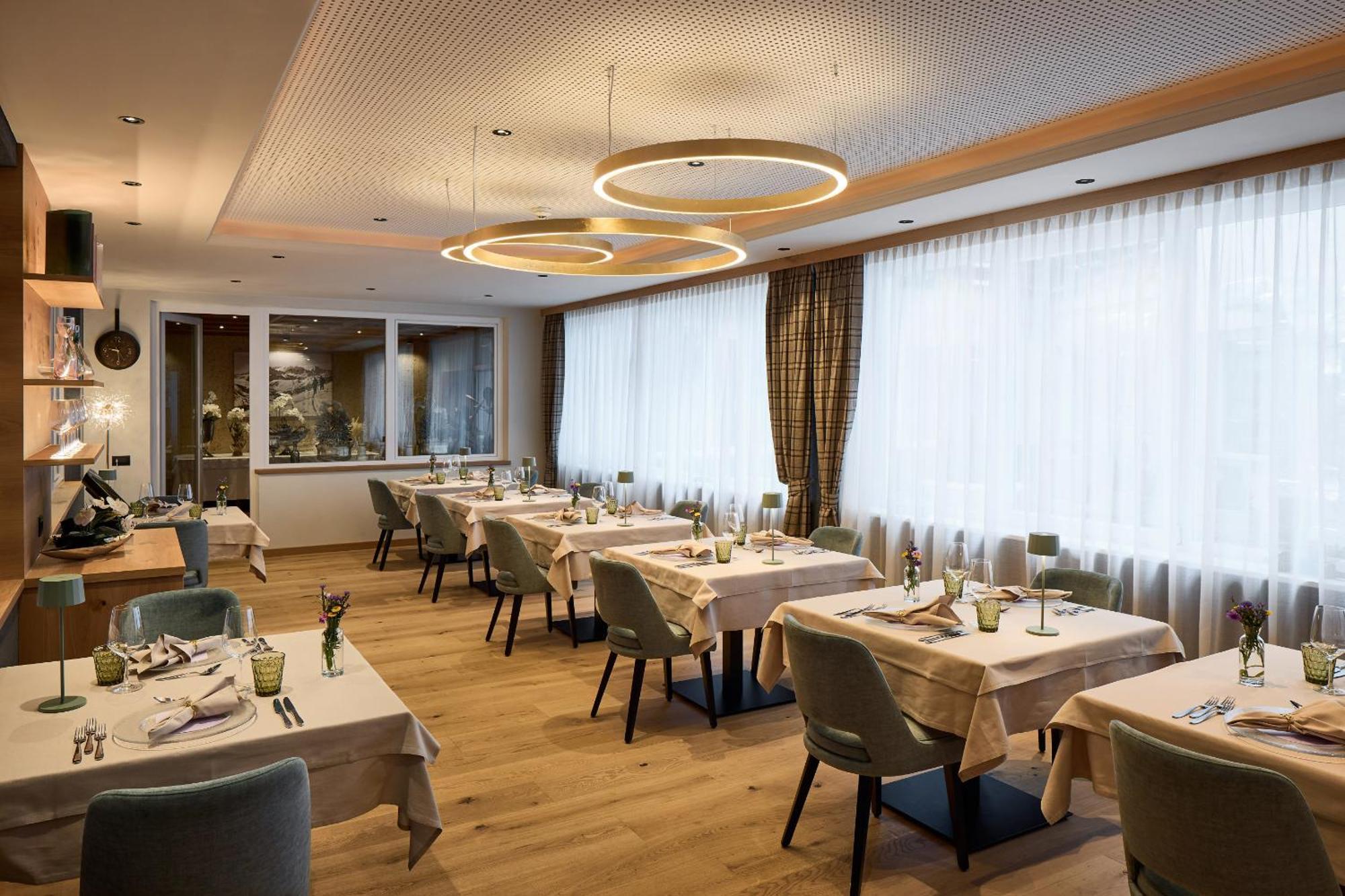 Dolomites Wellness Hotel Savoy ラ・ヴィッラ エクステリア 写真