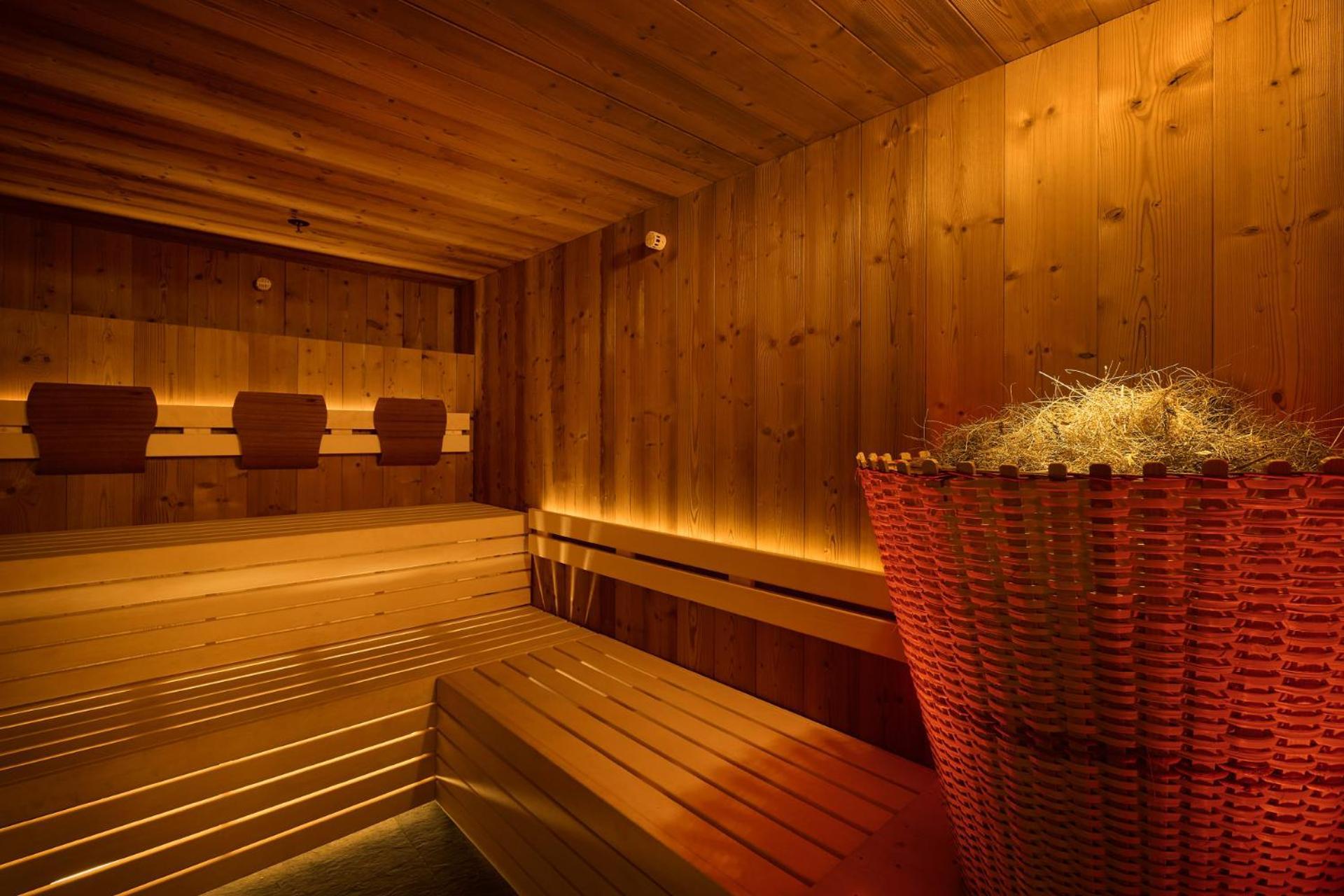 Dolomites Wellness Hotel Savoy ラ・ヴィッラ エクステリア 写真