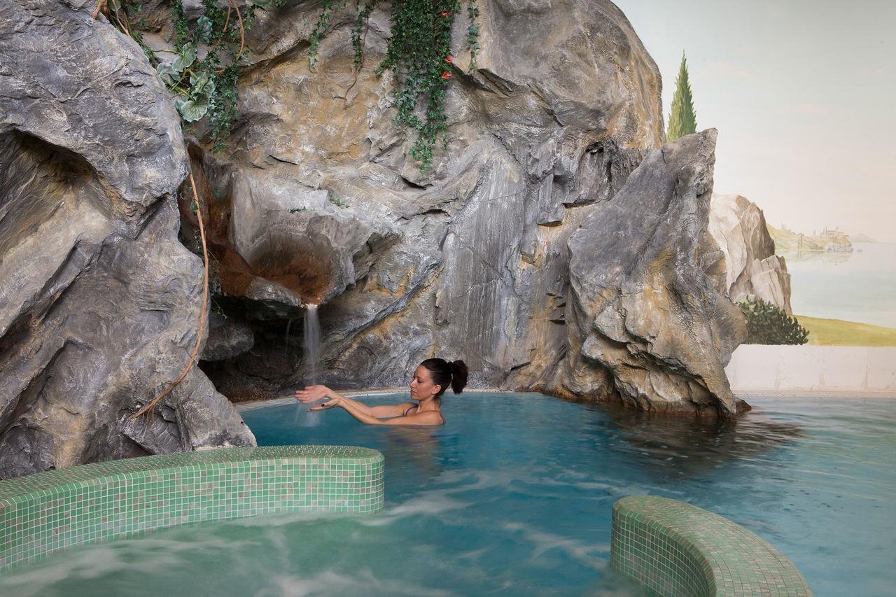 Dolomites Wellness Hotel Savoy ラ・ヴィッラ エクステリア 写真